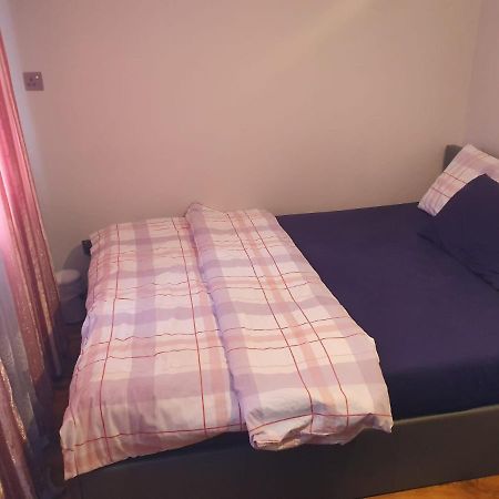 Sweet Home Cranford Luaran gambar