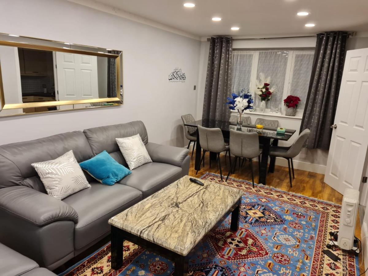Sweet Home Cranford Luaran gambar